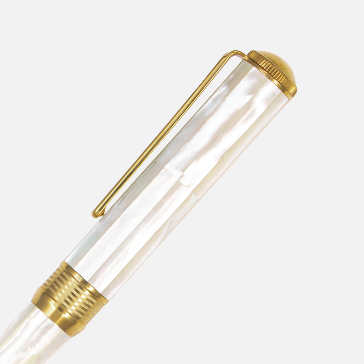 Champion Wave - Northern Australia White Pearl - Titanium Gold Plated
