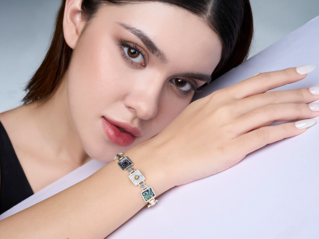 Unique Gift Ideas: Why Abalone Jewelry Makes a Thoughtful Present